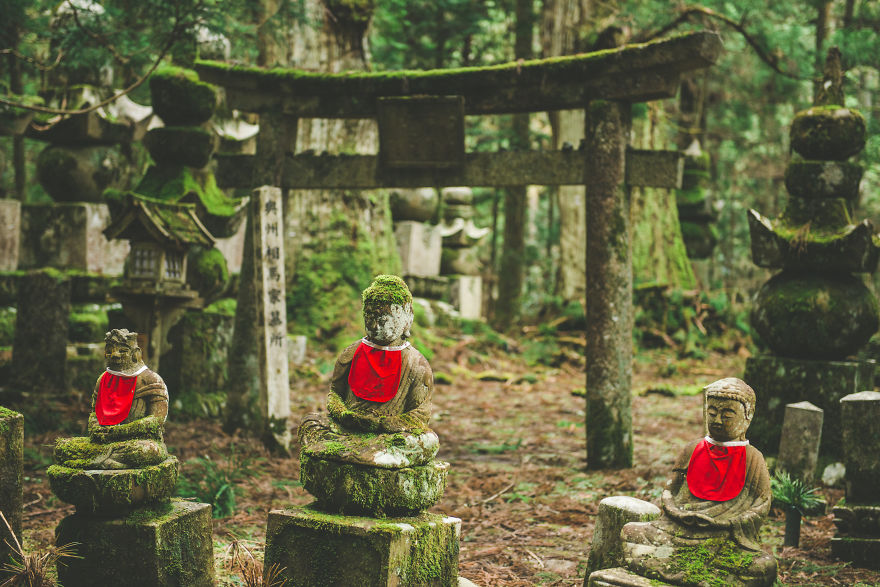 I Spent 4 Weeks Photographing An 'off The Beaten Track' Journey Through Japan I Spent 4 Weeks Photographing An 'off The Beaten Track' Journey Through Japan