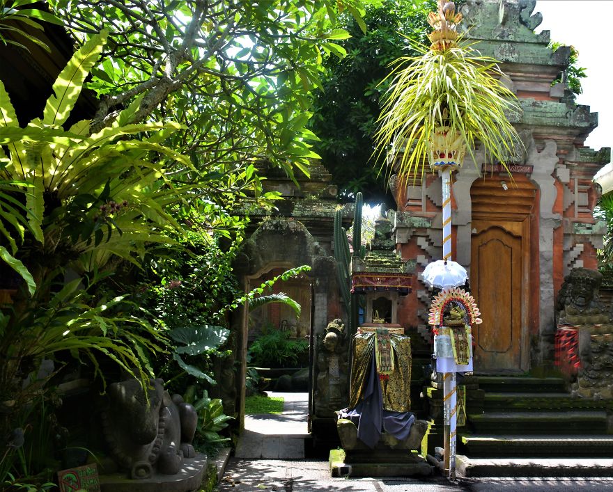 19 Beautiful Doors & Gates Of Bali 19 Beautiful Doors & Gates Of Bali