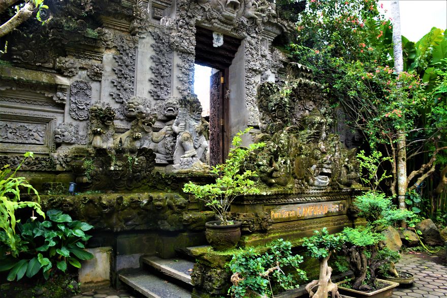 19 Beautiful Doors & Gates Of Bali 19 Beautiful Doors & Gates Of Bali