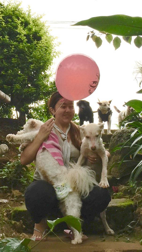 I Troed Including Her But More Of Them Appeared Behind