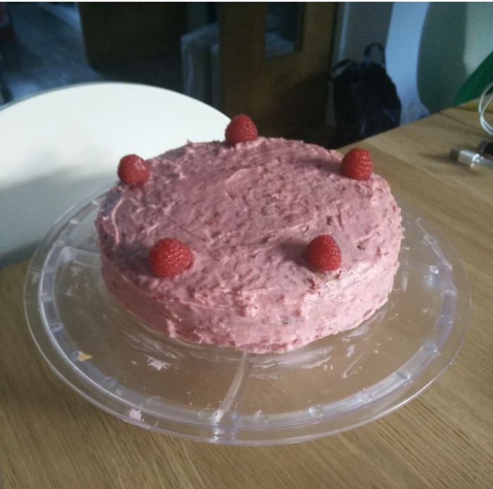 My Cousin Is Amazing At Baking Cakes!