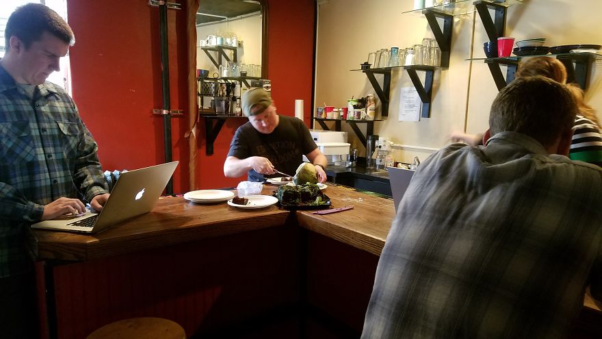 I Made A Skull Cake And Brought It To Work To Scare My Coworkers I Made A Skull Cake And Brought It To Work To Scare My Coworkers