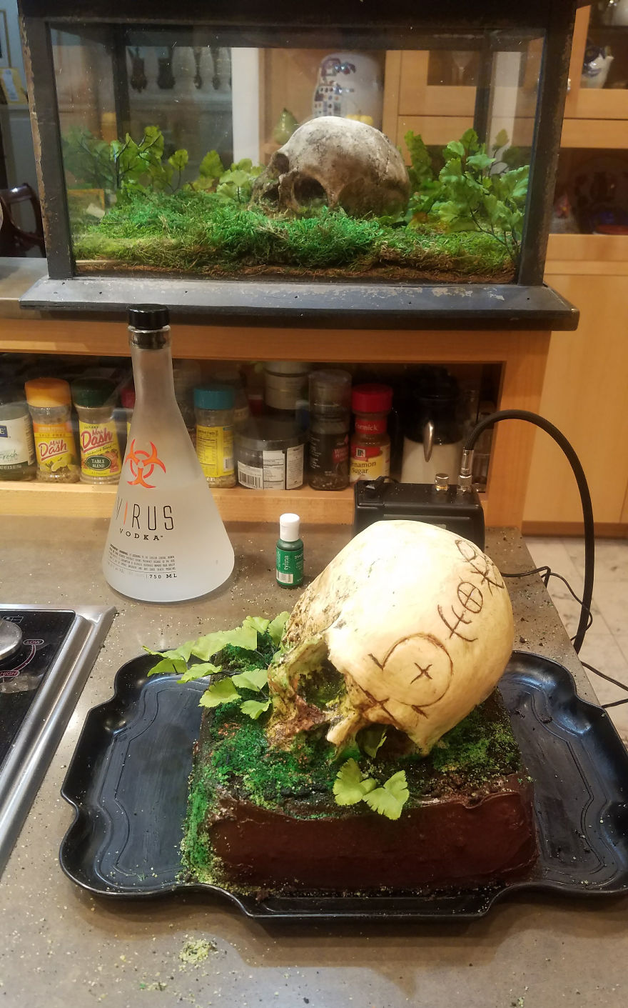 I Made A Skull Cake And Brought It To Work To Scare My Coworkers I Made A Skull Cake And Brought It To Work To Scare My Coworkers