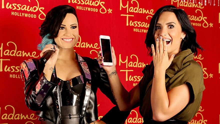 Outstanding Celebrity Dolls Made Of Wax Outstanding Celebrity Dolls Made Of Wax