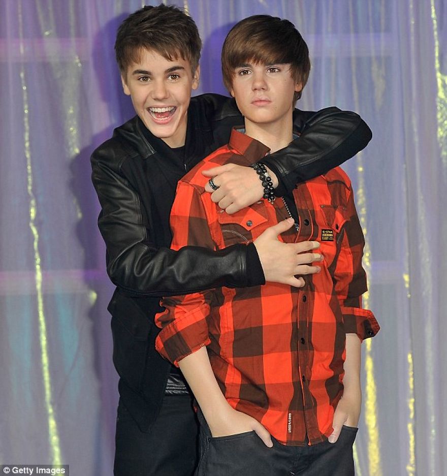 Outstanding Celebrity Dolls Made Of Wax Outstanding Celebrity Dolls Made Of Wax