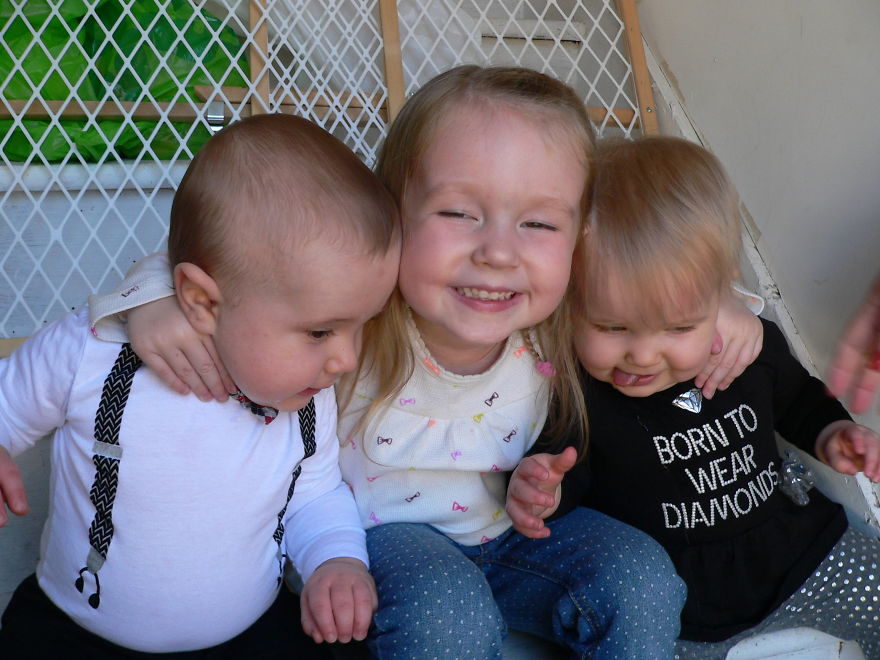 When My Children Show Their Love For One Another: The Upside To Having 3 Little Kids