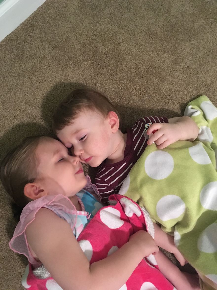 When My Children Show Their Love For One Another: The Upside To Having 3 Little Kids