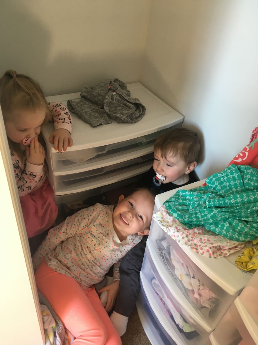 When My Children Show Their Love For One Another: The Upside To Having 3 Little Kids