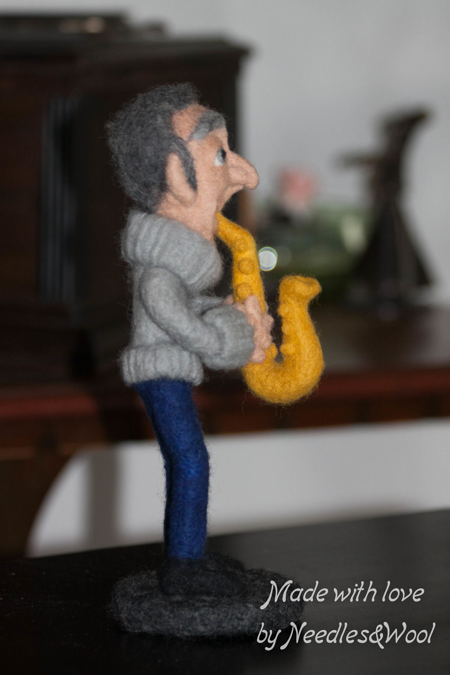 Woolen Sculptures Made With Lots Of Love