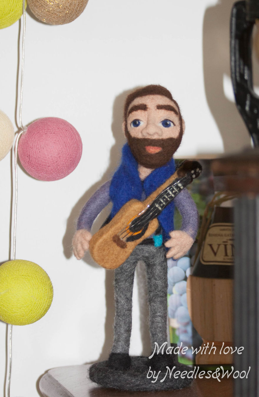 Woolen Sculptures Made With Lots Of Love