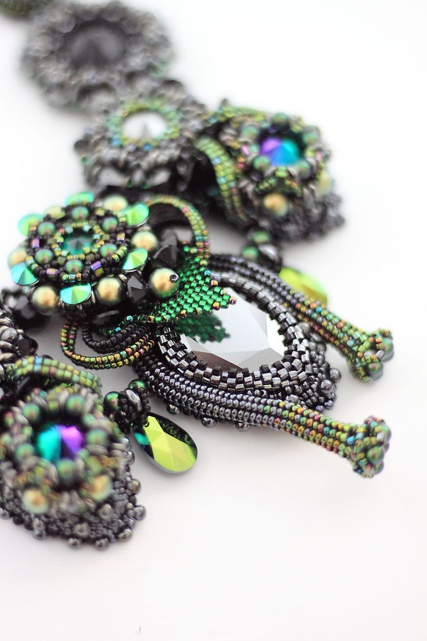Gorgeous Seed Bead Webs: 12 Amazing Jewelries By Apollinariya Koprivnik