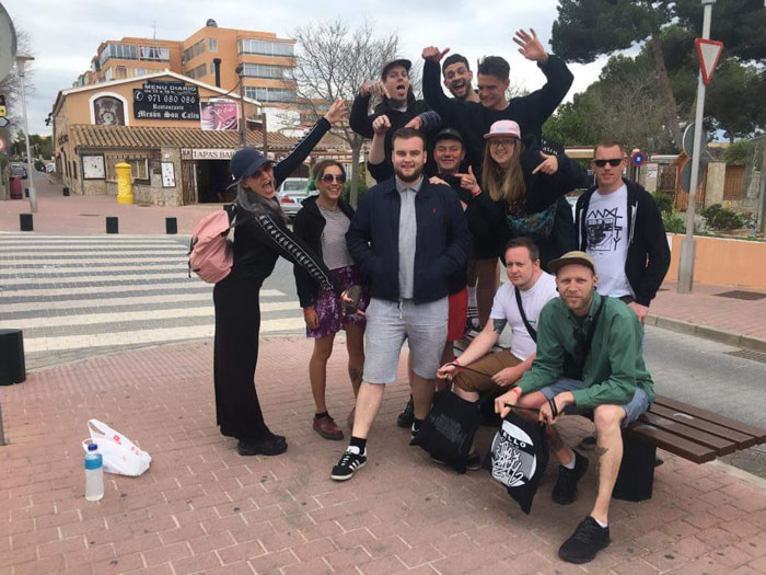 friends-invite-stranger-joe-mcgrath-2 friends-invite-stranger-joe-mcgrath-2