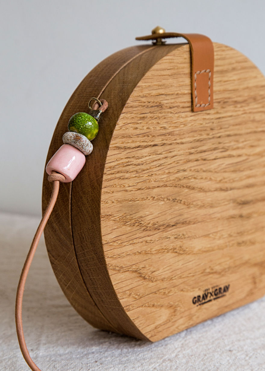 I'm Reconnecting With Nature By Wood & Ceramic Mosaic Bags