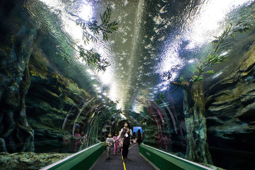 I Found Inside Photos Of The World's Newest Mega-Skyscraper