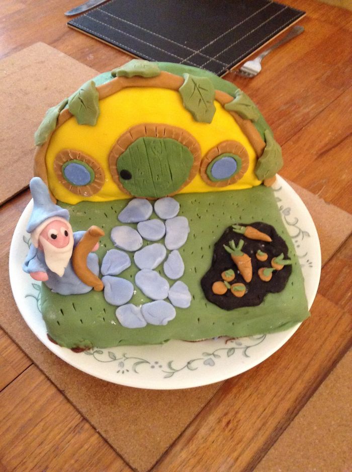 Gandalf At Bilbo Baggind House Birthday Cake