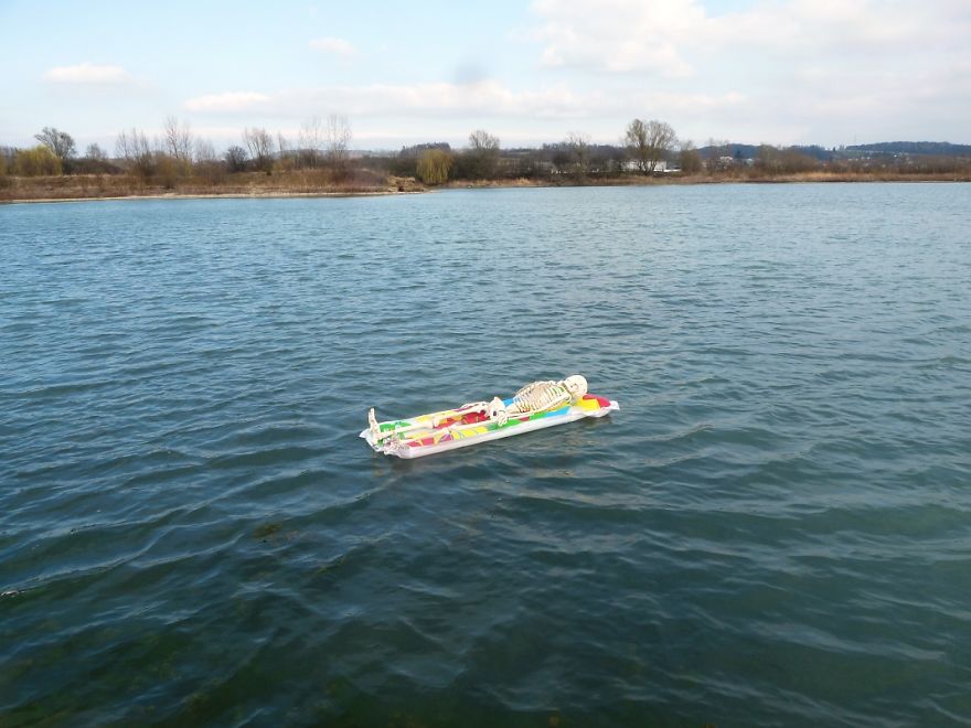 The Inflatable Sunbed 2