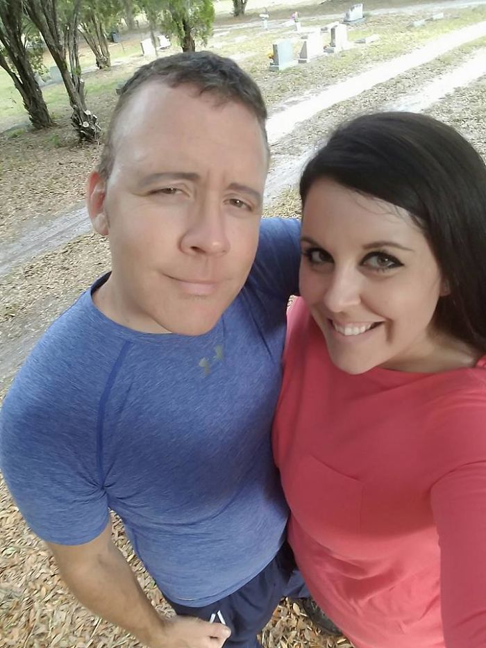 Man Spends His One Day Off Cleaning Forgotten Veterans' Tombstones, And Here Are The Results Man Spends His One Day Off Cleaning Forgotten Veterans' Tombstones, And Here Are The Results