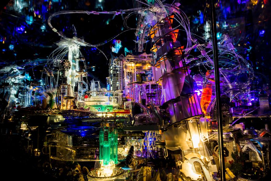 Recycled Future - Artwork From 25,000 Pieces Reminding Of The Vast Amount Of Waste We Produce