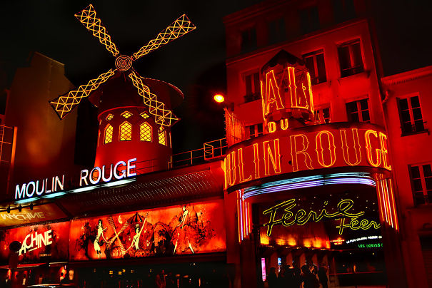 moulin-rouge-montmartre-58e4a0c3e3cea.jpg