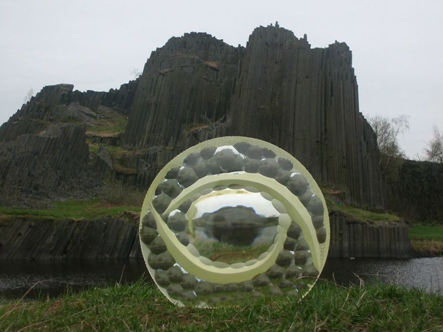Glass Cuting Sculpture And Design