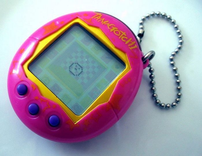 tamagotchi-90s-re-released-japan-1