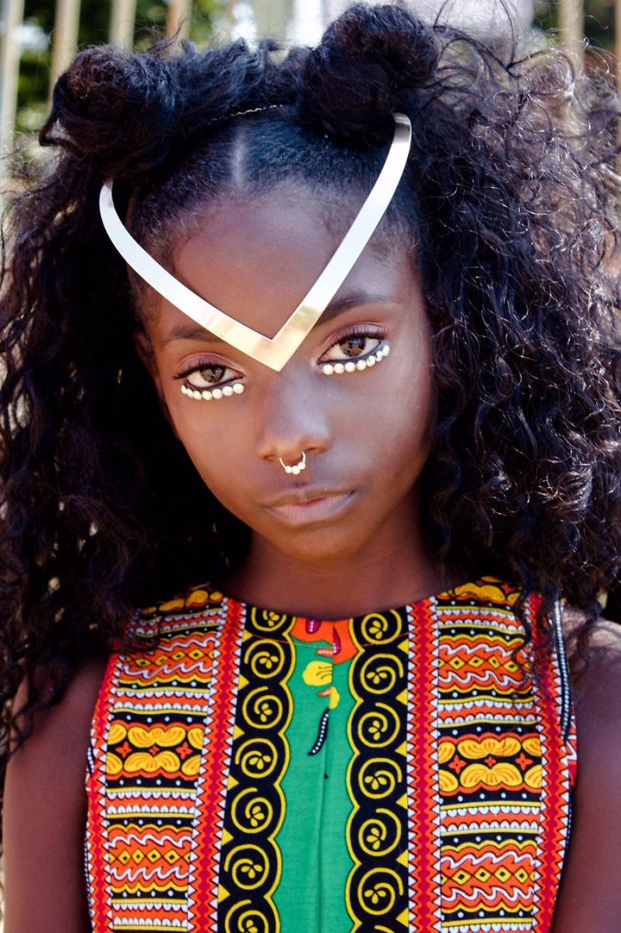 10-Year-Old Shuts Down Bullies By Launching Clothing Line That Helps People Feel Confident In Their Skin 10-Year-Old Shuts Down Bullies By Launching Clothing Line That Helps People Feel Confident In Their Skin