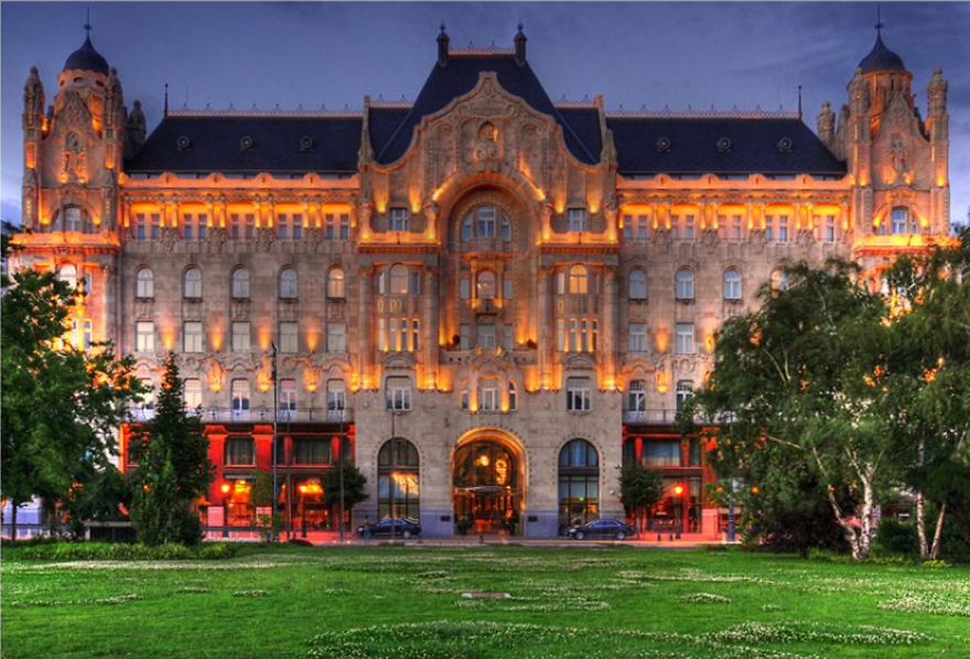 12 Architectural Marvels That Will Leave You In Awe 12 Architectural Marvels That Will Leave You In Awe