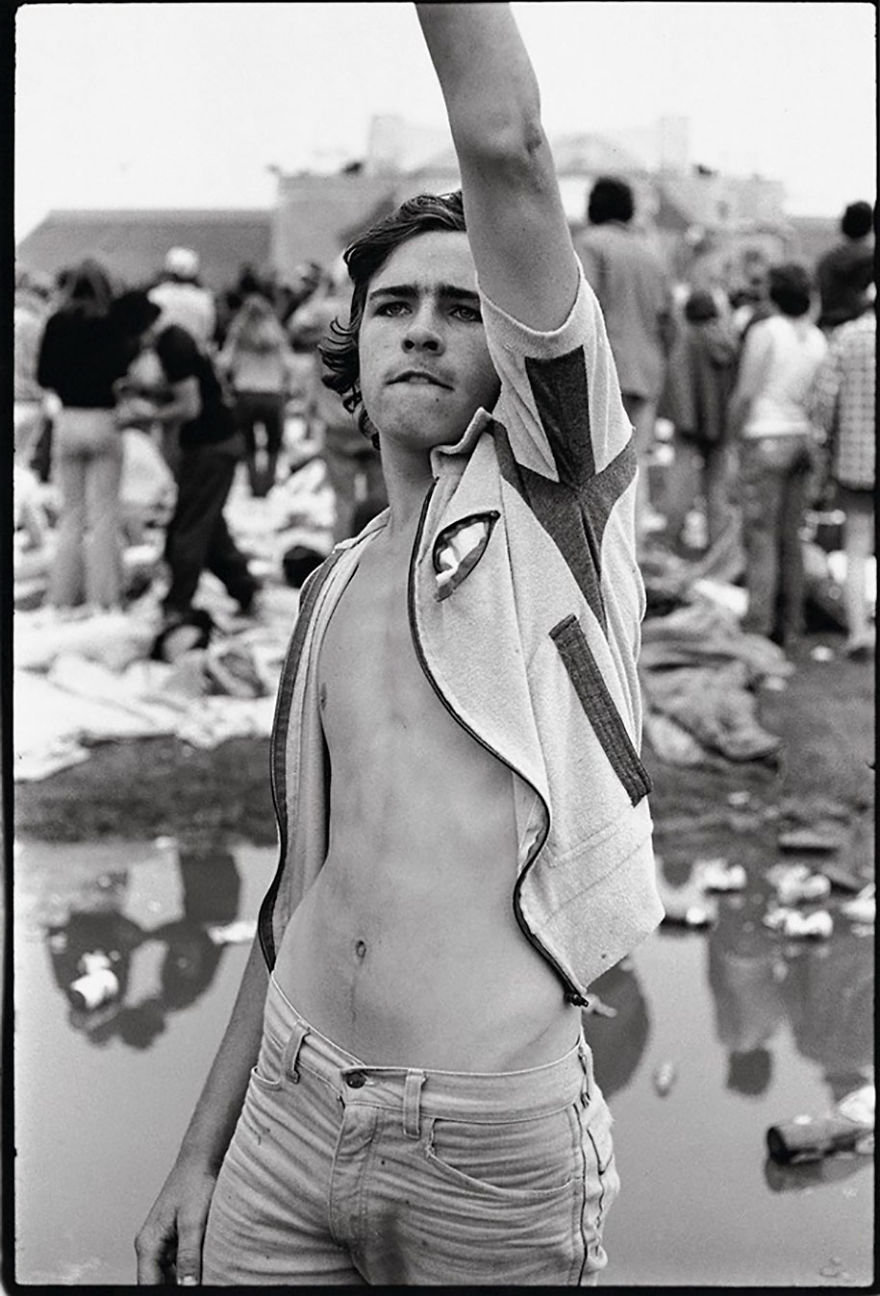 Nostalgic Portraits Of 1970s Rebel Youth Captured By High-school Teacher