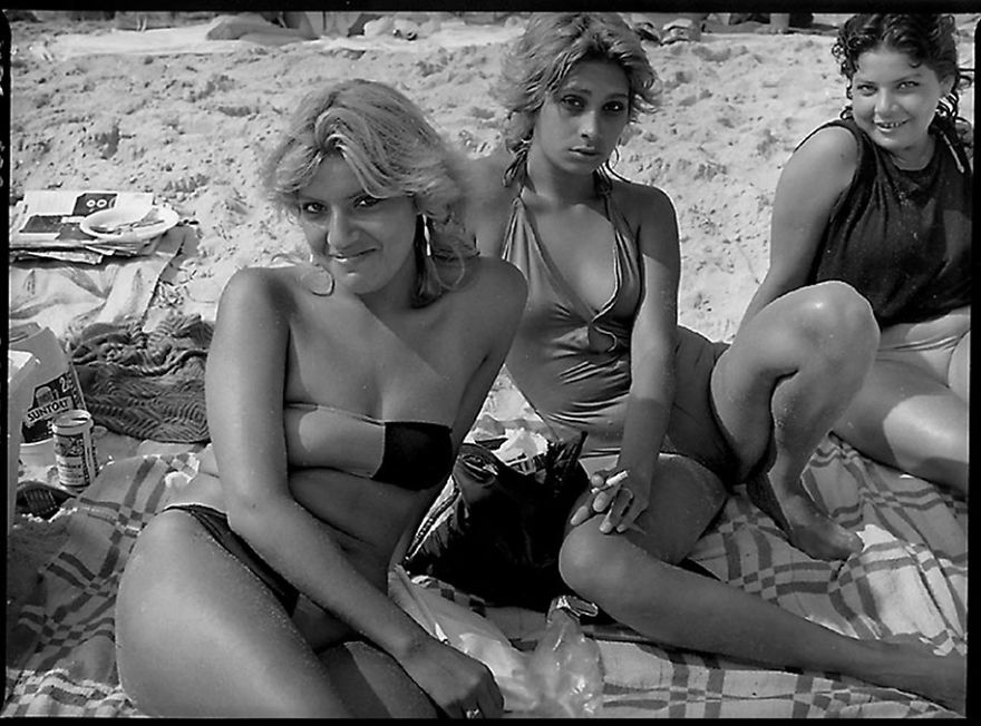 Nostalgic Portraits Of 1970s Rebel Youth Captured By High-school Teacher