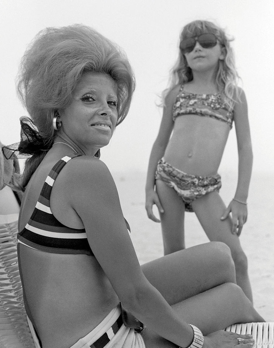 Nostalgic Portraits Of 1970s Rebel Youth Captured By High-school Teacher