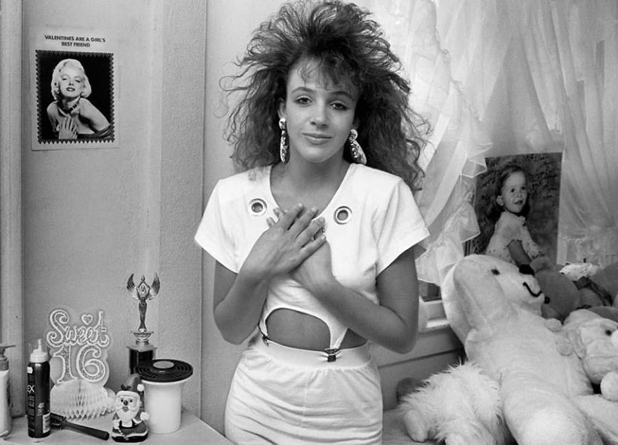 Nostalgic Portraits Of 1970s Rebel Youth Captured By High-school Teacher