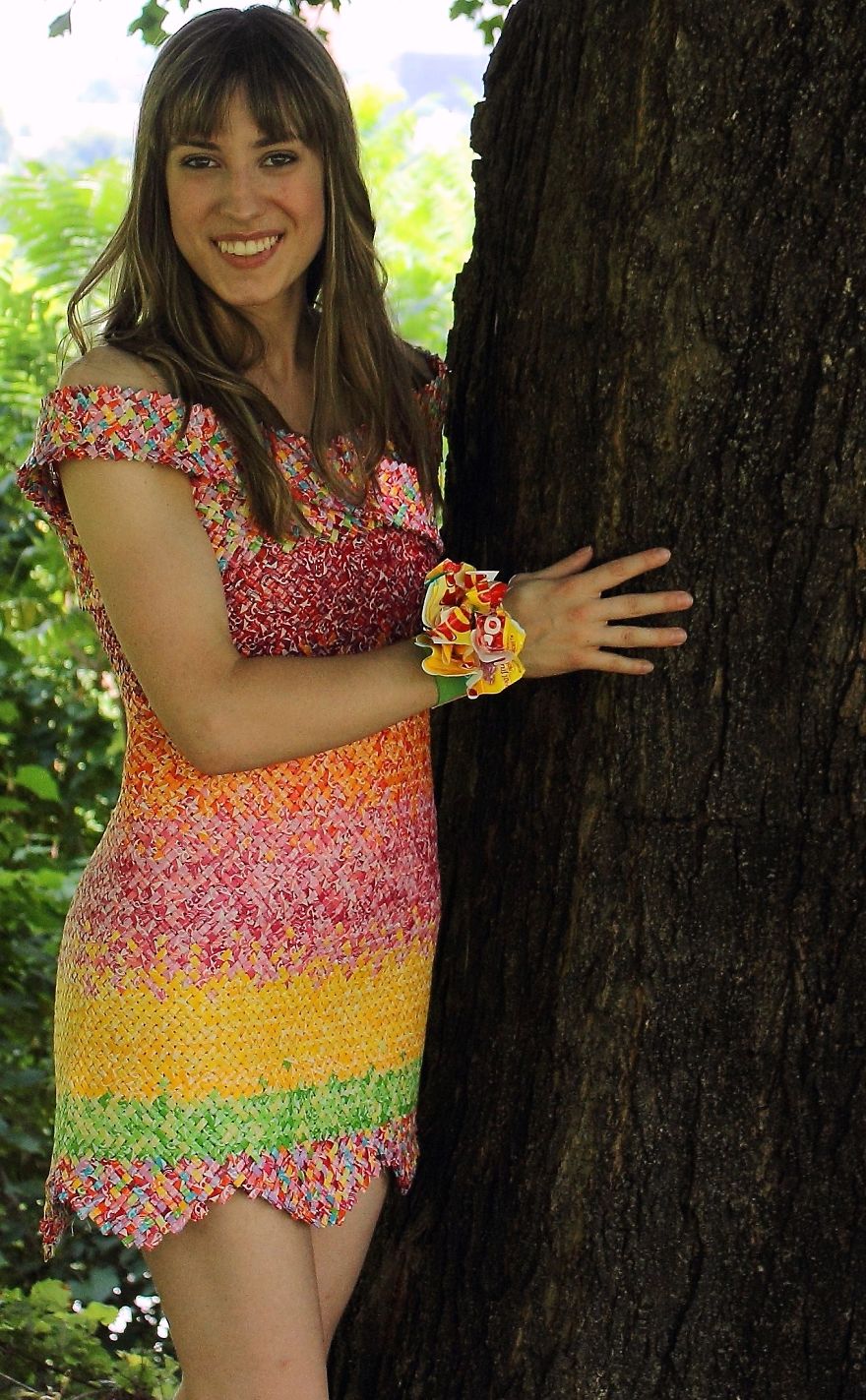 4 Years And 10 000+ Starburst Candy Wrappers Went Into This Dress 4 Years And 10 000+ Starburst Candy Wrappers Went Into This Dress