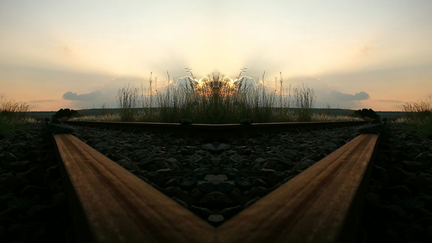 I Travel Across South Africa For Business And Enjoy Shooting And Editing Surreal-Symmetric Cell-Phonography I Travel Across South Africa For Business And Enjoy Shooting And Editing Surreal-Symmetric Cell-Phonography