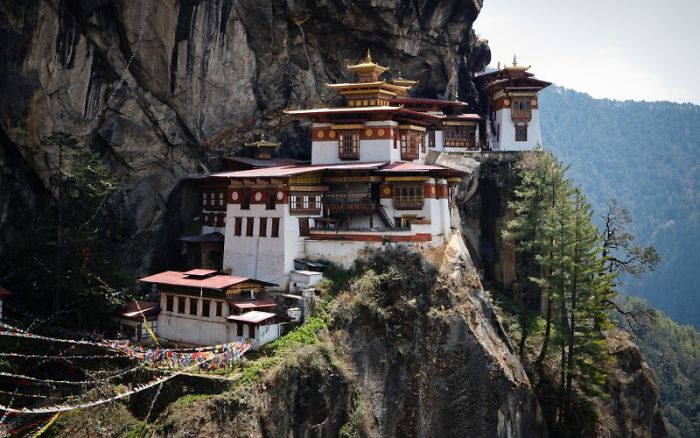 12 Architectural Marvels That Will Leave You In Awe