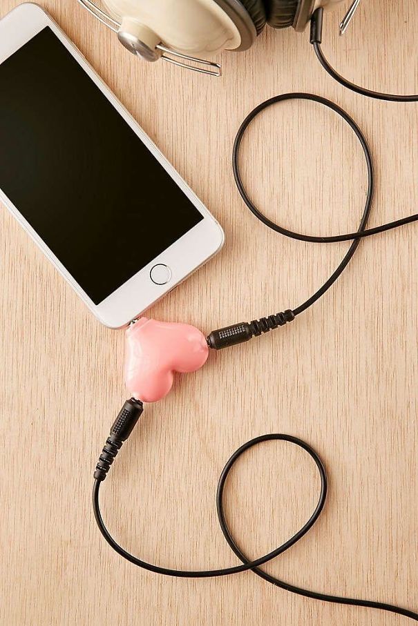 Heart Shape Headphone Splitter Looks Like A Nut Sack