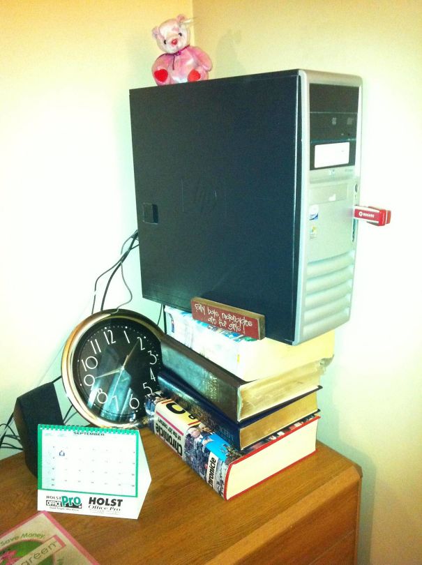 Went Home To Find My Mom's Computer Like This... She Said "I Thought I Would Get Better Internet"