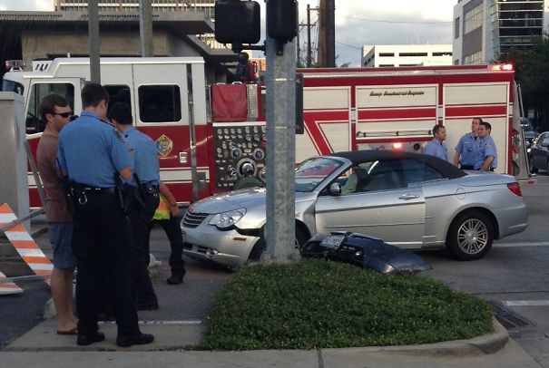 Hit And Run Jerk Left Bumper With Plates At Scene