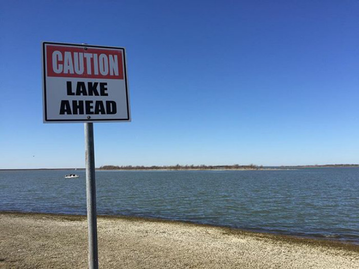 Funny-captain-obvious-signs