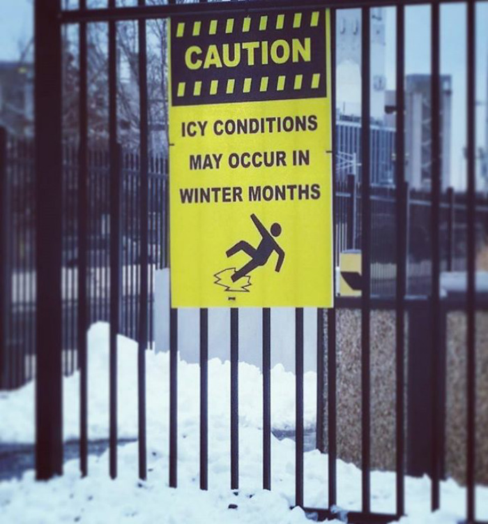 Funny-captain-obvious-signs