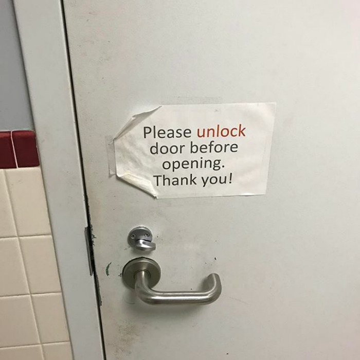 Funny-captain-obvious-signs