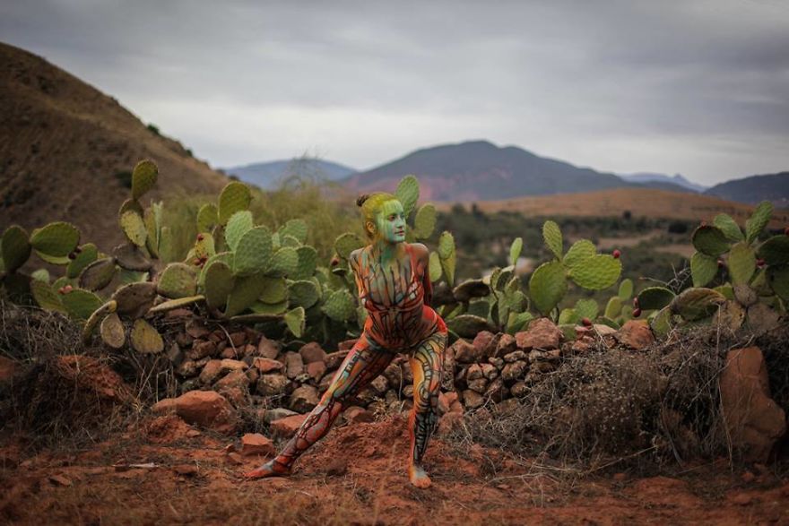 Bodypainting That Speaks About Human And Nature Relationship By Artist Vilija Vitkute