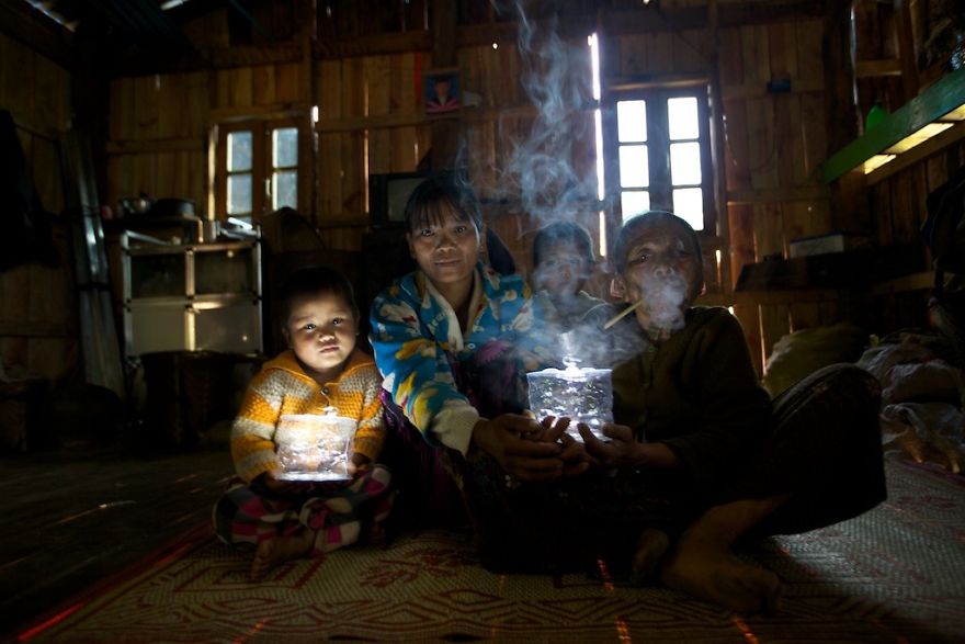 Photo Group Donates Solar Lights To People Living In Darkness