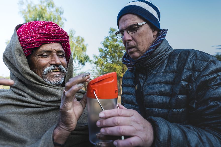 Photo Group Donates Solar Lights To People Living In Darkness