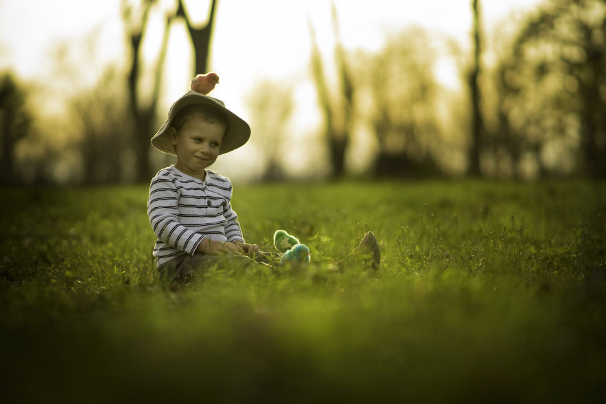 What's Better Then Photos Of Cute Kids? Cute Kids With Animals! 20 Photos Of Cute Kids With Animals!
