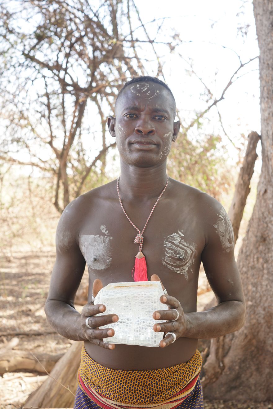 Photo Group Donates Solar Lights To People Living In Darkness