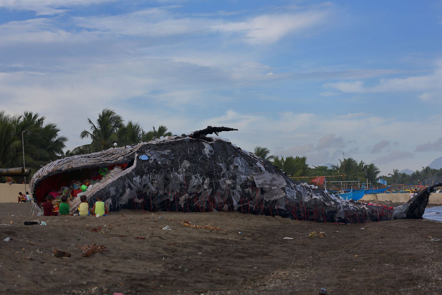 “Dead Whale” Of The Philippines Reminds Us That Ocean Pollution Is Getting Out Of Control “Dead Whale” Of The Philippines Reminds Us That Ocean Pollution Is Getting Out Of Control