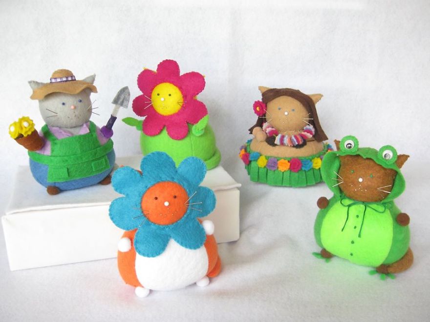 I Combined My Love Of Sewing And Cats To Create Functional Pincushions With Personality And Humor
