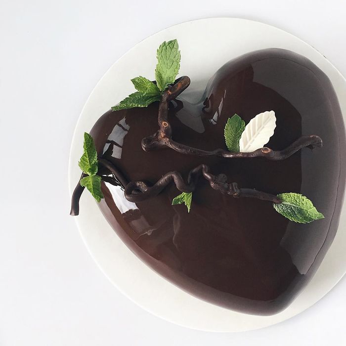 Famous Mirror Cakes From Ksenia Penkina