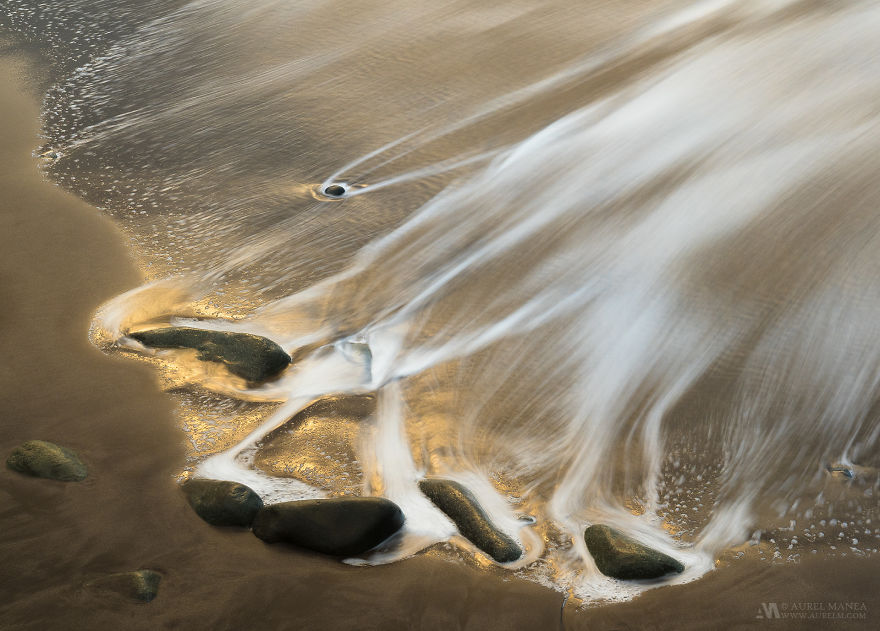 How I Became Obsessed With Handheld Long Exposures How I Became Obsessed With Handheld Long Exposures