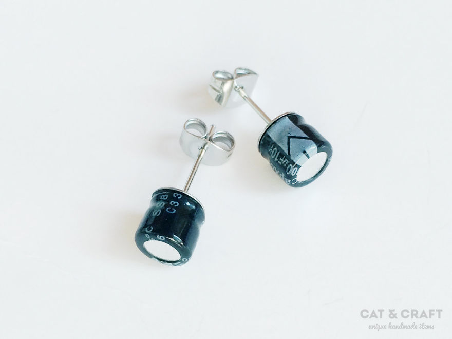 I Make Unique Geeky Jewelry Out Of Recycled Computers (10 Pics)